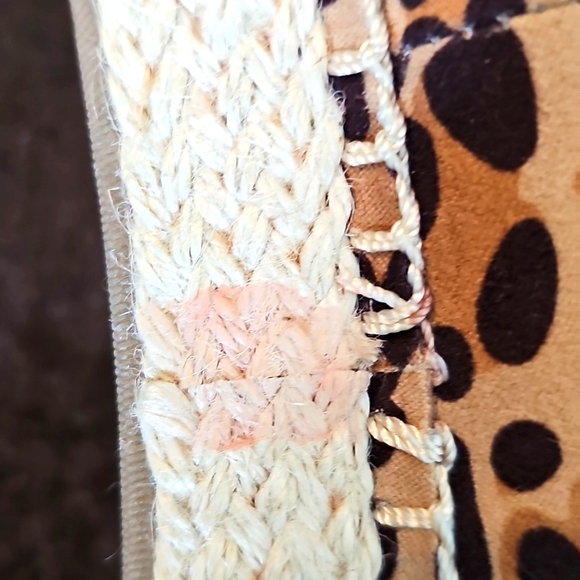 Flat Shoes - Picture 9 of 16